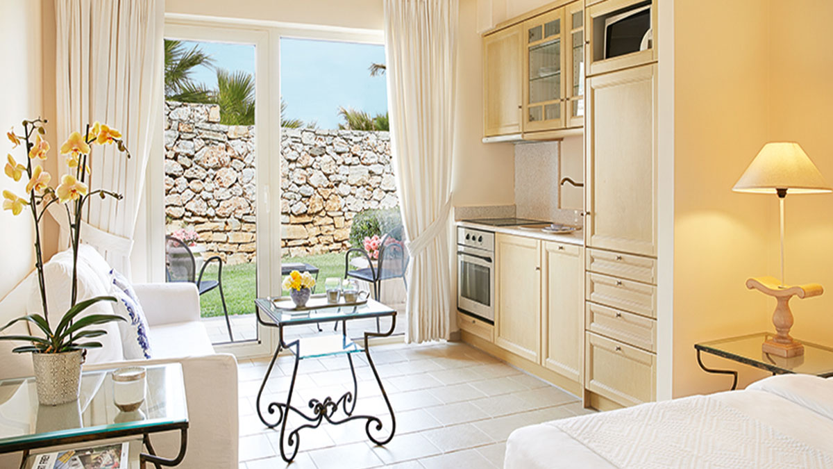 Marine Suite Family Apartment Pool/Garden View